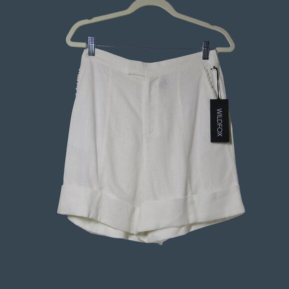 Wildfox Odessa NWT M LINEN BLEND Tailored Shorts Coastal White Cuffed Resort - Picture 1 of 11